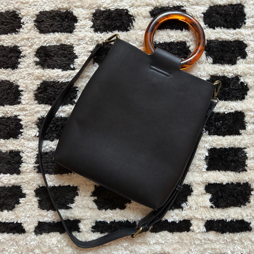 Black Handbag with Tortoise Shell Handles